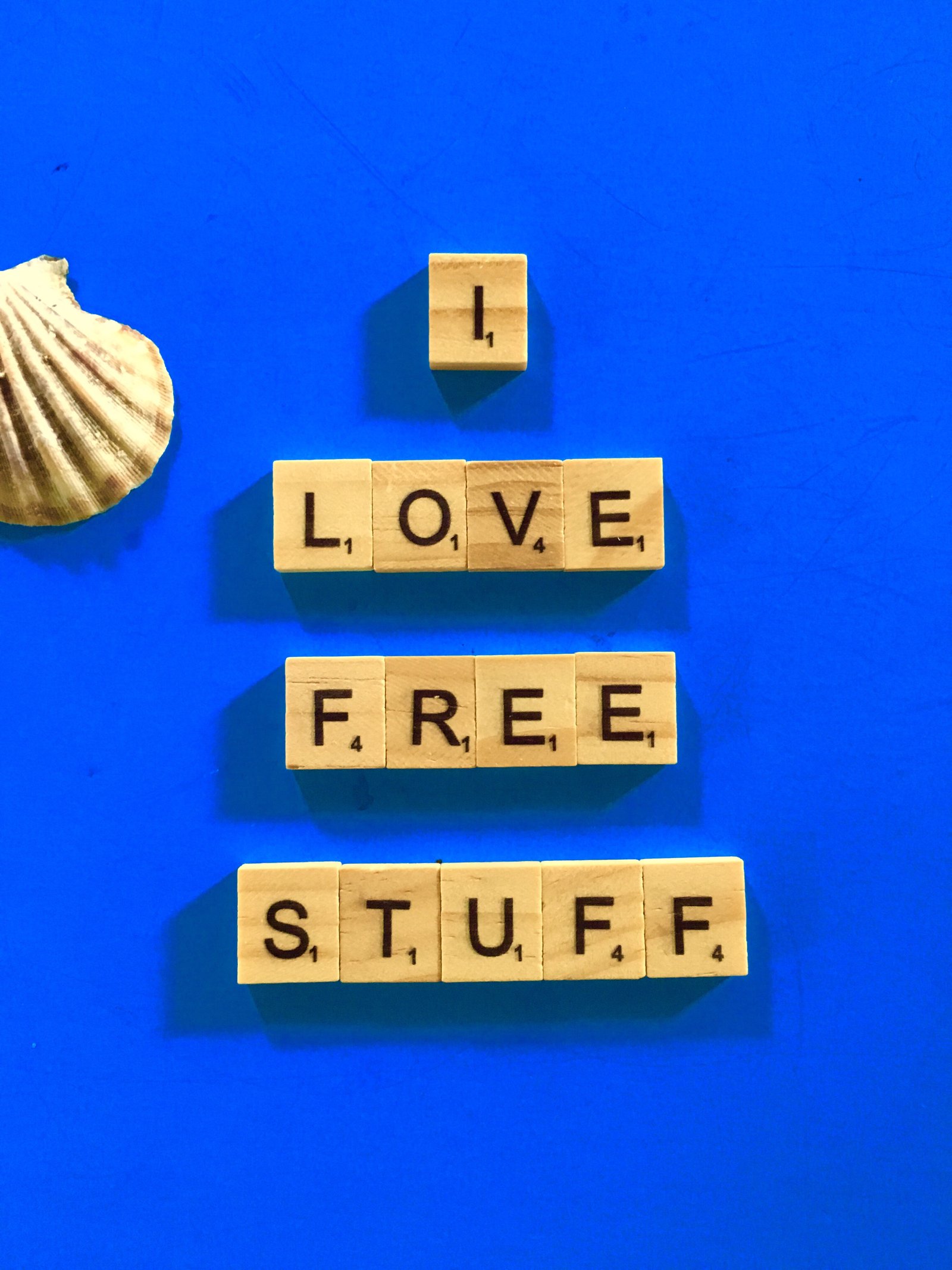 I love free stuff — למה ג'ינגלפון נותנת ג'ינגל עסקי בחינם